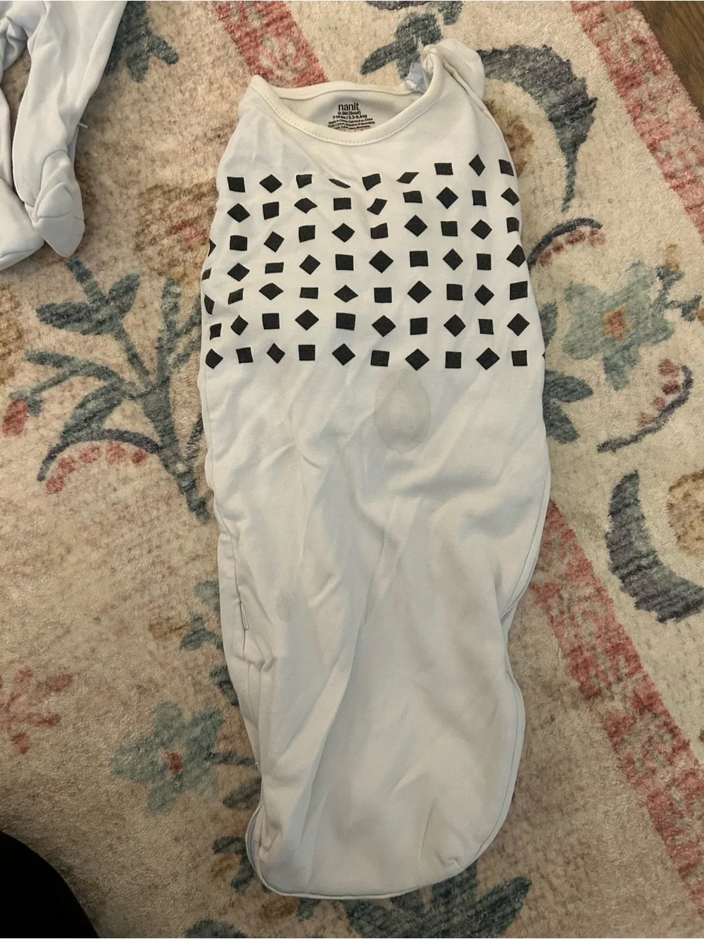 Bundle of 8 Nanit Swaddles, Onesie and Breathing Band